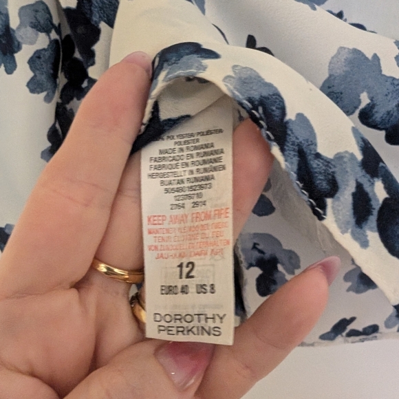 Dorothy Perkins Floral Print Women's Top - Blue and White Size Medium - Picture 9 of 9